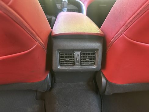 Used 2022 Toyota Camry XSE image 10