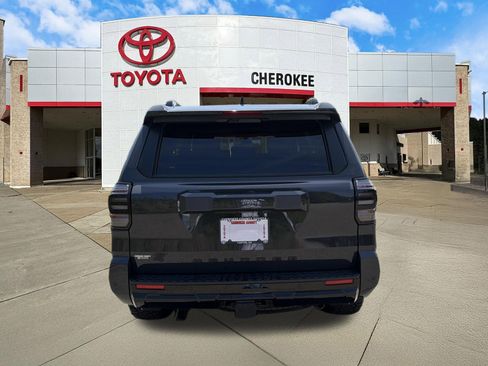 Used 2025 Toyota 4Runner Limited RWD image 6