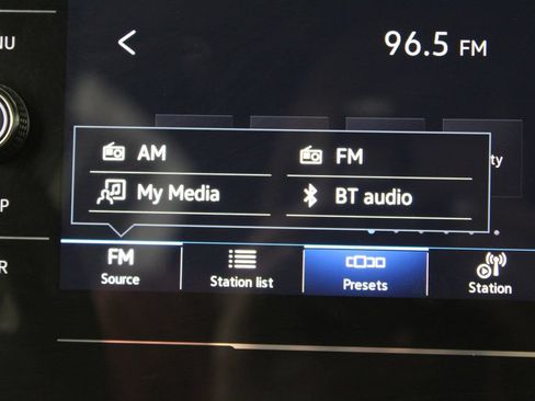 Used 2025 Volkswagen Jetta Sport FWD image 46