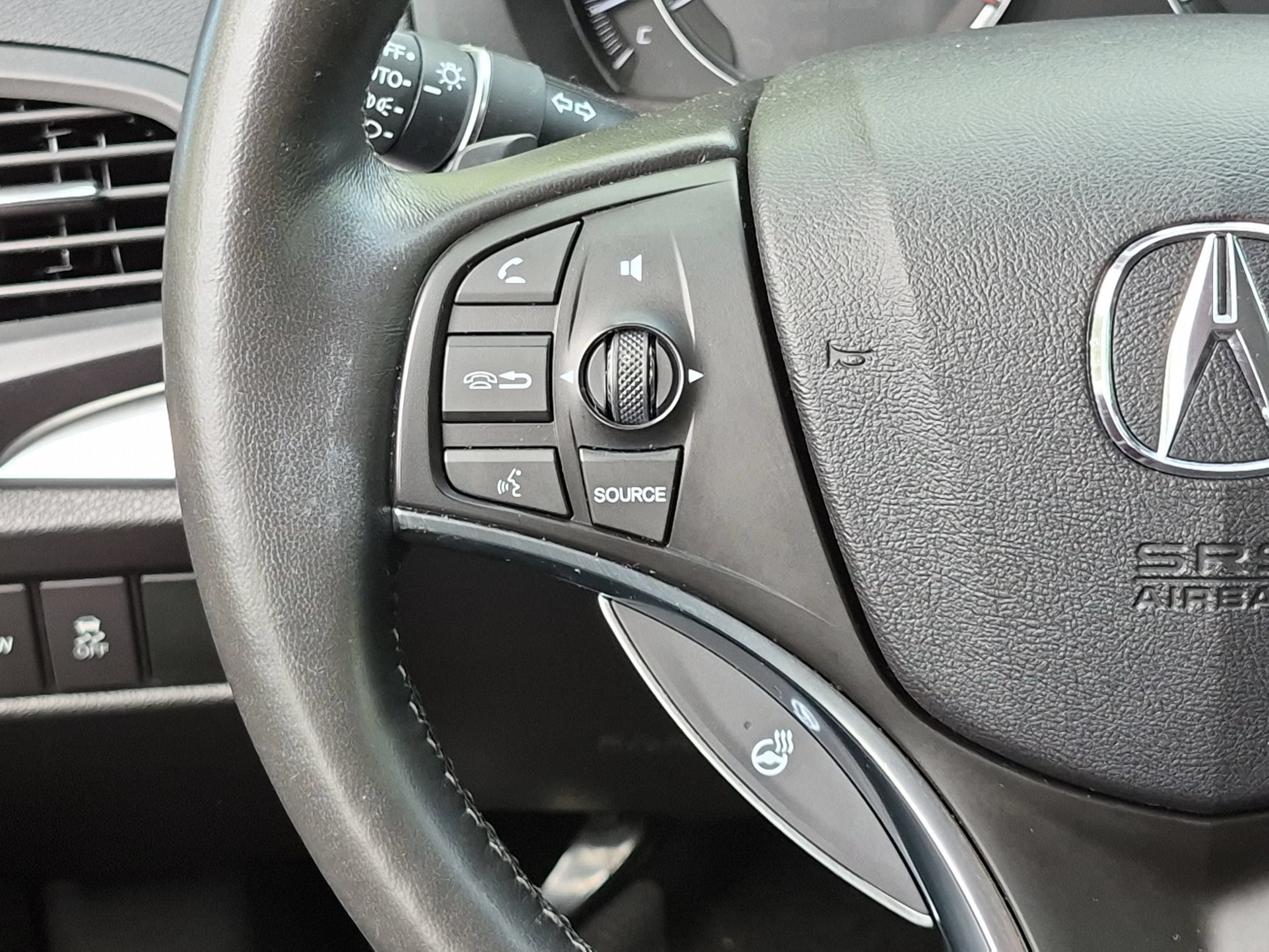 Used 2015 Acura MDX w/ Technology Package AWD/4WD image 8