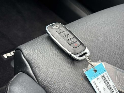 Used 2026 Nissan Rogue SV w/ SV Premium Package AWD/4WD image 30