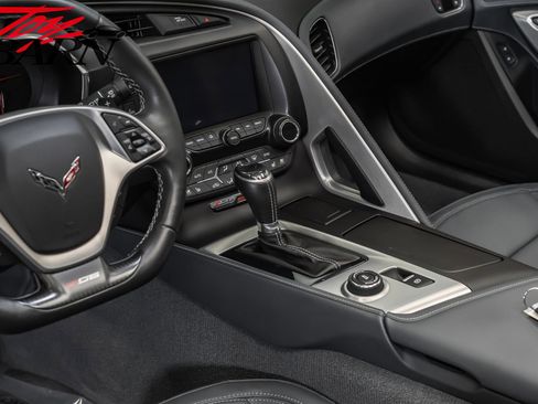 Used 2016 Chevrolet Corvette Z06 w/ 3LZ Preferred Equipment Group image 37