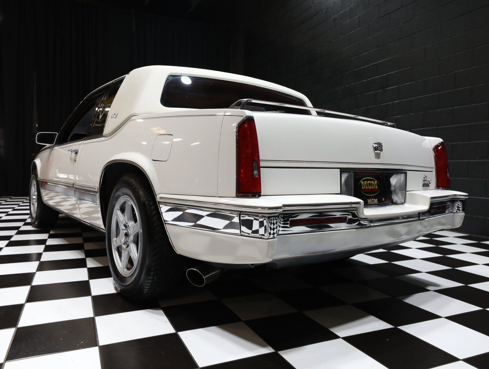 Used 1988 Cadillac Eldorado Coupe FWD image 29