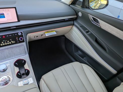 New 2026 Genesis GV80 2.5T Select image 11