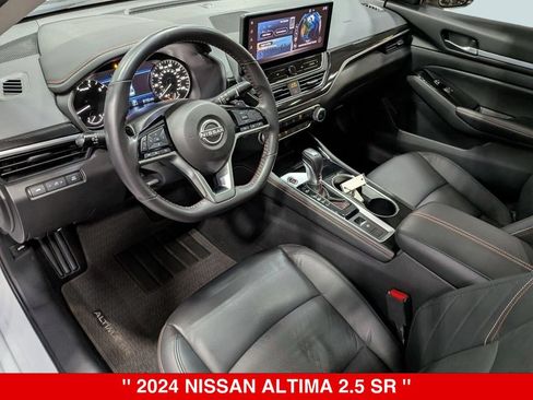 Used 2024 Nissan Altima 2.5 SR w/ SR Premium Package AWD/4WD image 11