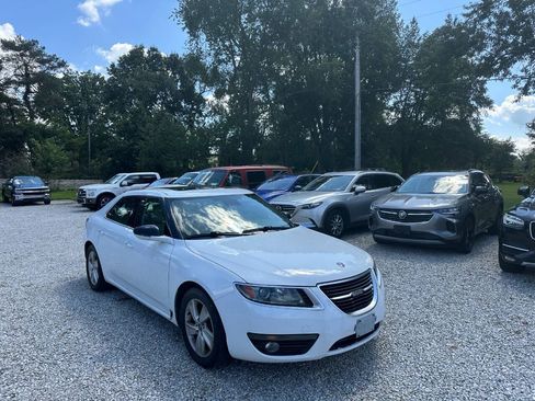 Used 2011 Saab 9-5 Turbo4 Premium FWD image 3