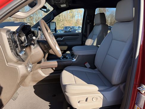 New 2026 GMC Sierra 2500 SLT w/ SLT Premium Package image 11