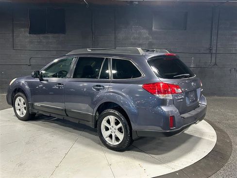 Used 2014 Subaru Outback 2.5i Premium image 3
