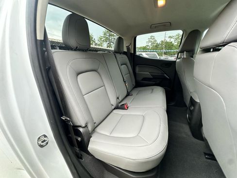 Used 2022 Chevrolet Colorado W/T w/ WT Convenience Package AWD/4WD image 14