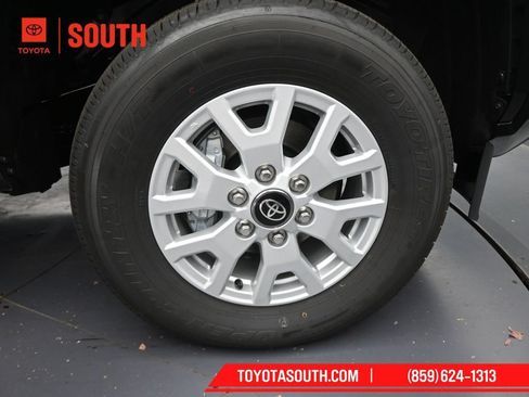 Used 2025 Toyota Tacoma SR RWD image 28