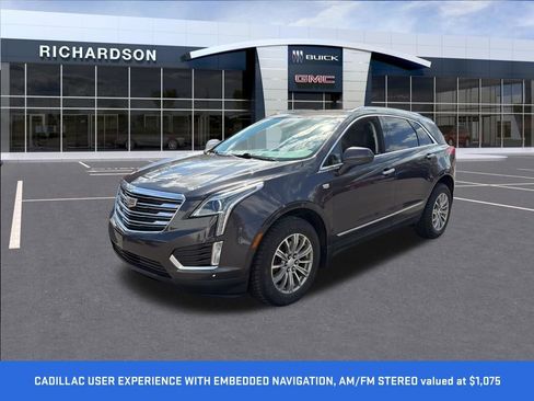 Used 2018 Cadillac XT5 Luxury image 2
