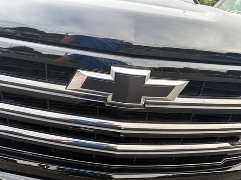 Used 2024 Chevrolet Silverado 1500 High Country w/ Midnight Edition AWD/4WD image 34