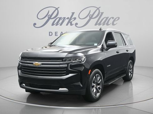 Used 2023 Chevrolet Tahoe LT w/ Luxury Package AWD/4WD image 30