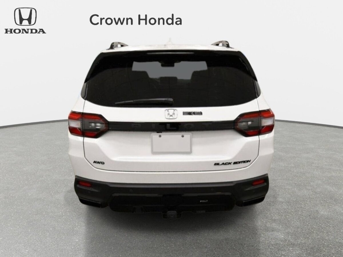 New 2026 Honda Pilot Black Edition image 4