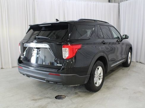 Used 2020 Ford Explorer XLT w/ Comfort Package AWD/4WD image 26