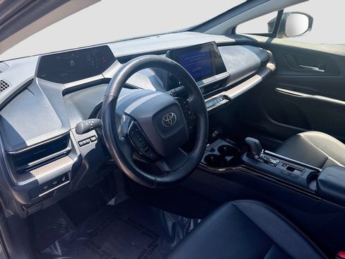 Used 2026 Toyota Prius XLE FWD image 9