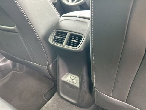 Used 2023 Buick Envision Essence image 41