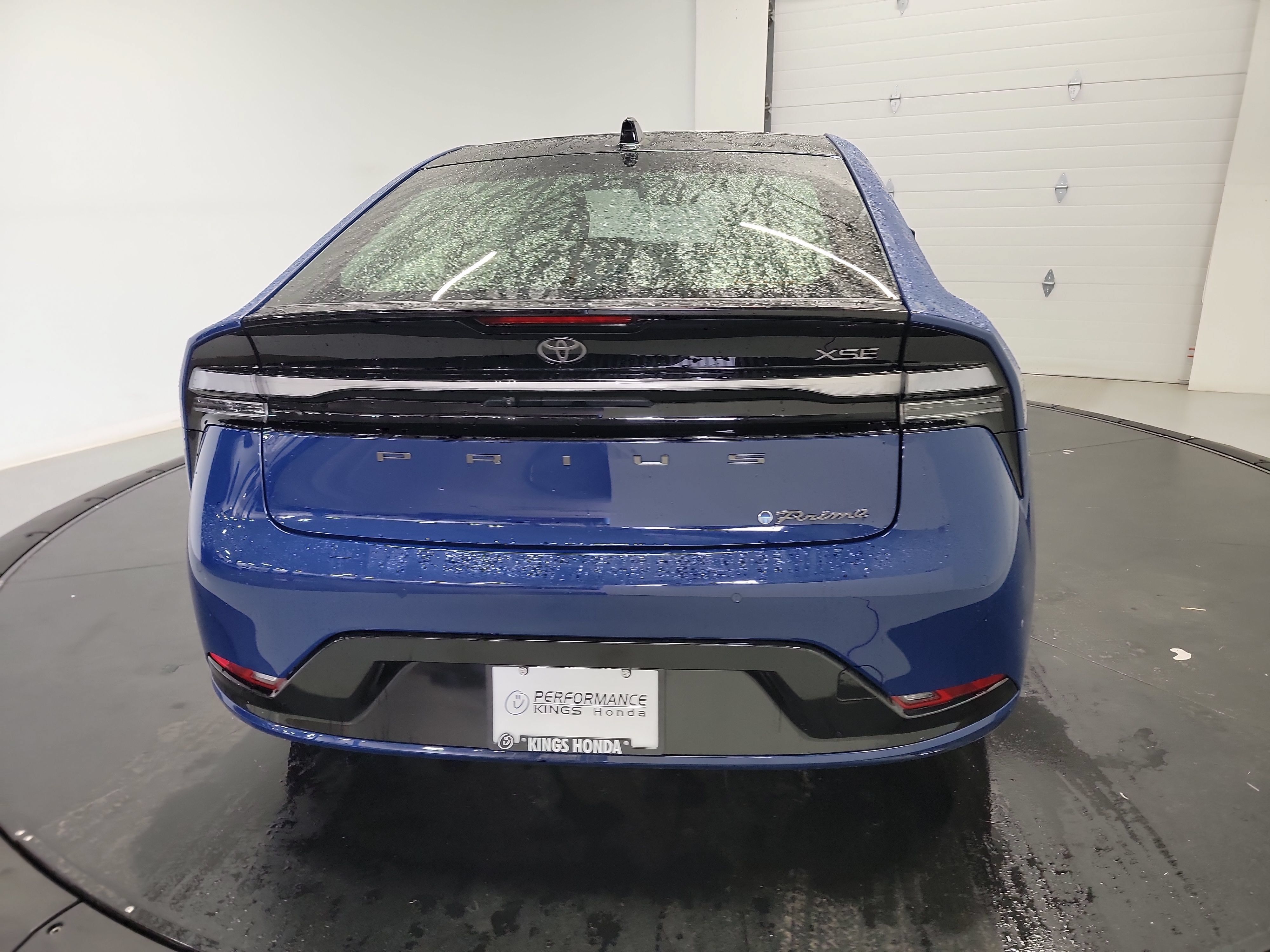 Used 2023 Toyota Prius Prime Premium FWD image 8