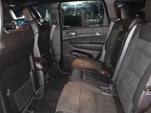 Used 2021 Jeep Grand Cherokee Trailhawk image 9