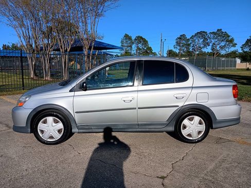 Used 2005 Toyota Echo Base 4dr Sedan image 2