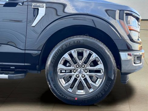 New 2026 Ford F150 XLT w/ XLT Chrome Appearance Package image 40