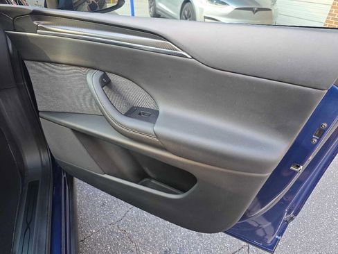 Used 2022 Tesla Model X Plaid image 19