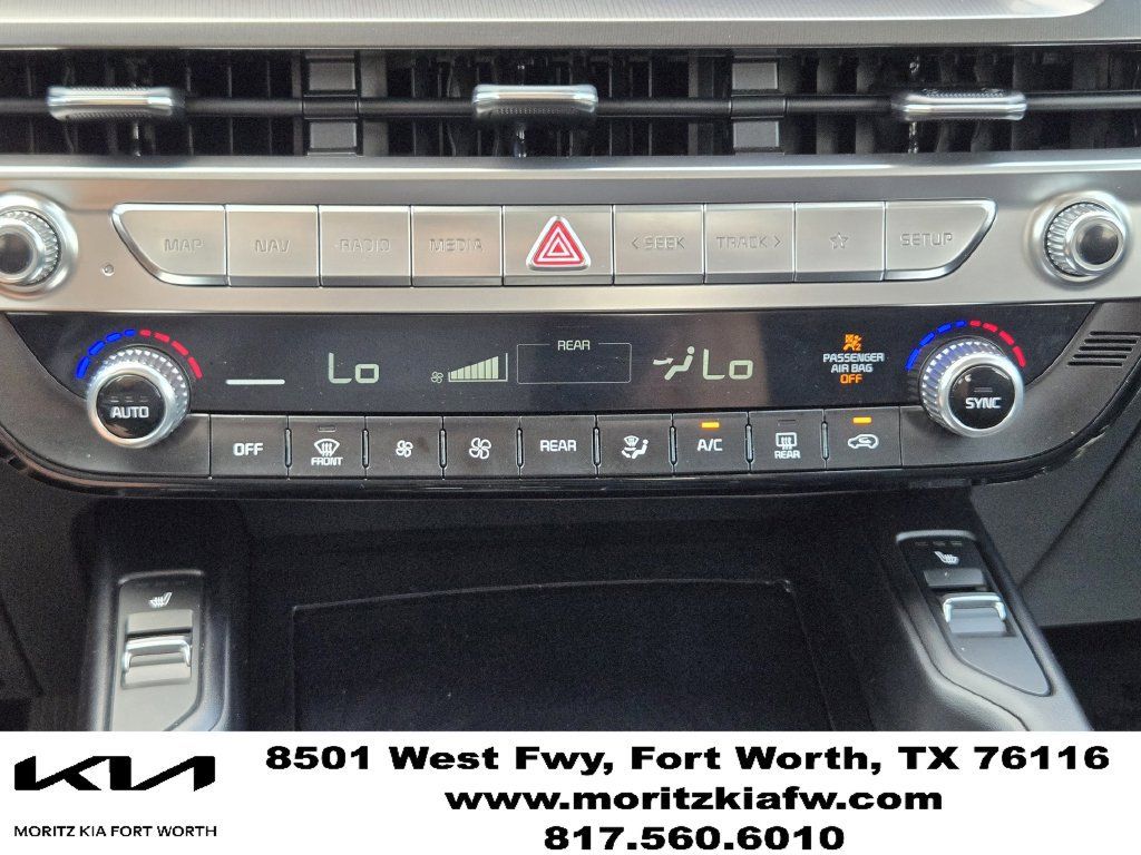Certified 2025 Kia Telluride EX w/ EX Captain's Chair Package FWD image 18