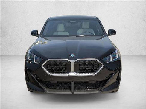 New 2026 BMW X2 xDrive28i AWD/4WD image 6