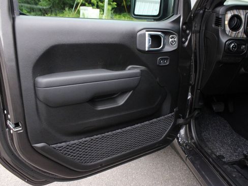 New 2026 Jeep Gladiator Sport AWD/4WD image 13