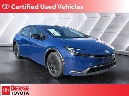 Used 2024 Toyota Prius LE image 1