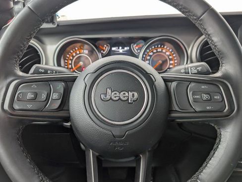 Used 2022 Jeep Gladiator Willys image 20