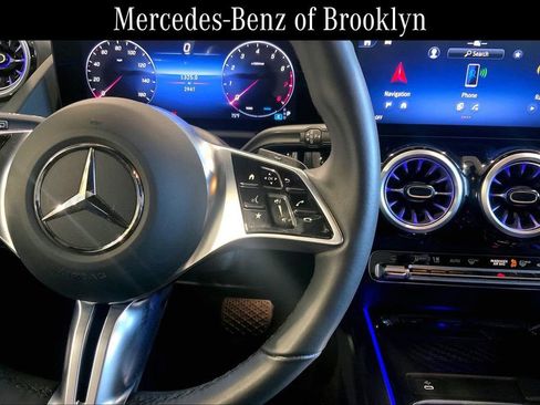 Used 2025 Mercedes-Benz GLA 250 4MATIC image 24