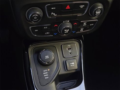 Used 2018 Jeep Compass Limited w/ Safe & Security Group image 24