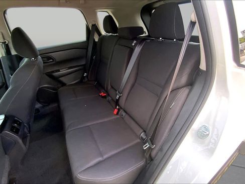 Used 2024 Nissan Rogue S AWD/4WD image 20