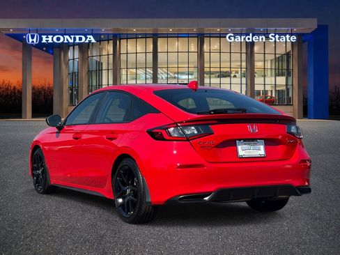 Certified 2024 Honda Civic Sport image 4