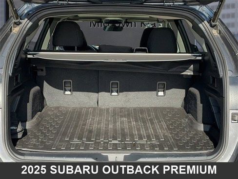 Used 2025 Subaru Outback Premium image 14