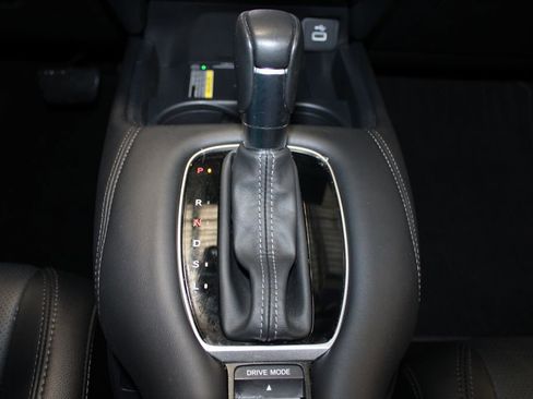 Used 2025 Honda HR-V EX-L image 32