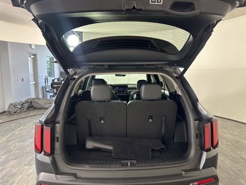 Used 2023 Kia Sorento X-Line EX image 21