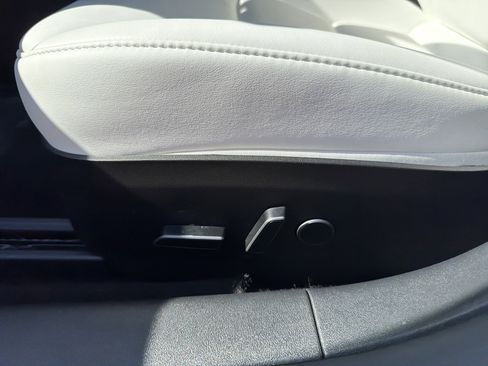 Used 2023 Tesla Model 3 Standard Range RWD image 29