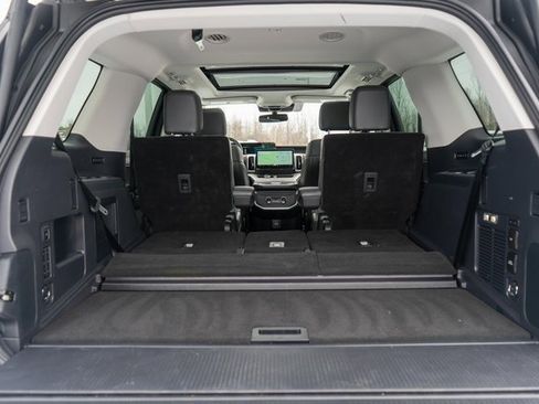 Used 2025 Ford Expedition Active image 8