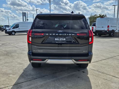 Used 2025 Ford Expedition Max Platinum image 5
