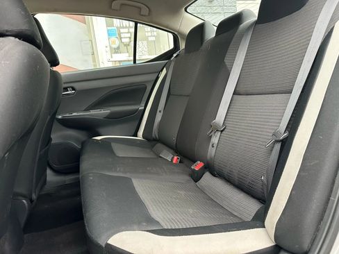 Used 2021 Nissan Versa SV image 12