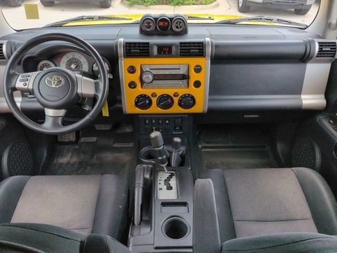 Used 2010 Toyota FJ Cruiser 4WD image 15