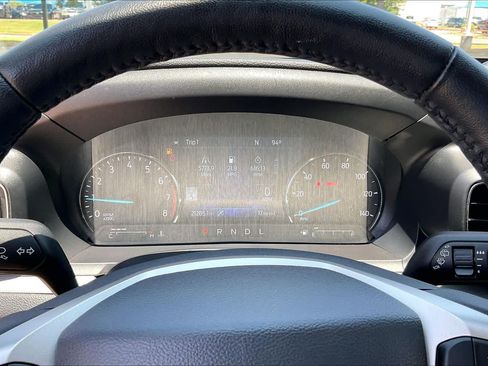 Used 2024 Ford Explorer XLT w/ Equipment Group 202A AWD/4WD image 25