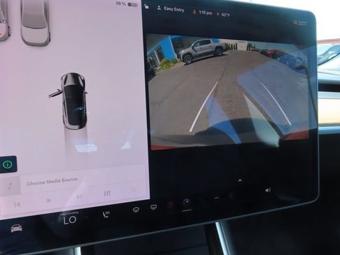 Used 2020 Tesla Model 3 Standard Range Plus RWD image 21