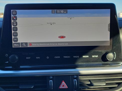 Used 2023 Kia Forte GT-Line w/ GT-Line Premium Package image 27