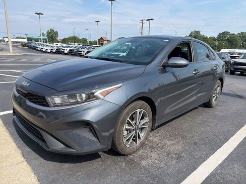 Certified 2024 Kia Forte LXS w/ LXS Technology Package FWD image 1