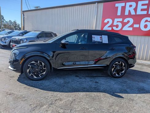 Used 2023 Kia Sportage SX image 2