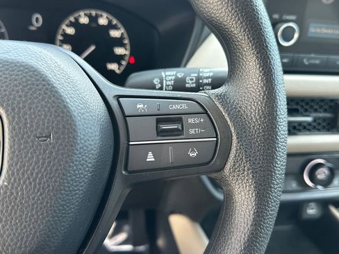 Used 2025 Honda HR-V LX image 23