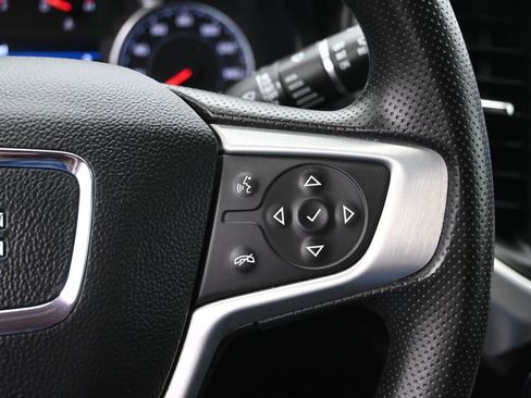 Used 2021 GMC Acadia SLE w/ Driver Convenience Package FWD image 12